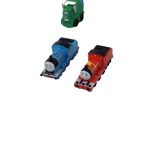 Thomas the Train and Little Chuck My Busy Book FIGURES ONLY lot of 12 - Picture 4 of 13